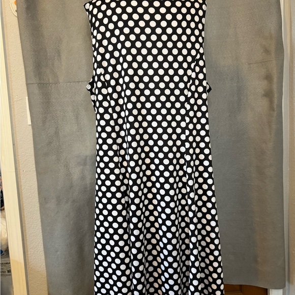 Black and White Polka Dot Dress - Picture 2 of 2
